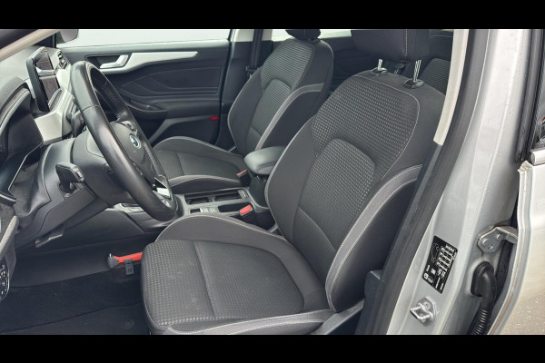 Ford FOCUS Wagon 1.0 EcoBoost Hybrid Trend Edition Business LEES ADVERTENTIE !!!!