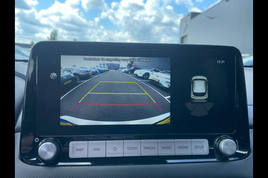 Hyundai Kona EV Comfort 64 kWh|FACELIFT|3-FASE|ACC|CAMERA|CARPLAY|NAVI|NL- AUTO|NAP|INCL. BTW|1e EIG.|