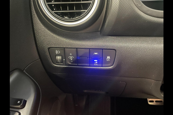 Hyundai Kona EV Comfort 64 kWh|FACELIFT|3-FASE|ACC|CAMERA|CARPLAY|NAVI|NL- AUTO|NAP|INCL. BTW|1e EIG.|