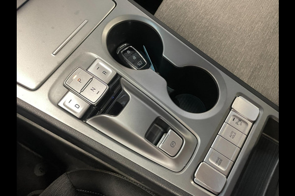 Hyundai Kona EV Comfort 64 kWh|FACELIFT|3-FASE|ACC|CAMERA|CARPLAY|NAVI|NL- AUTO|NAP|INCL. BTW|1e EIG.|