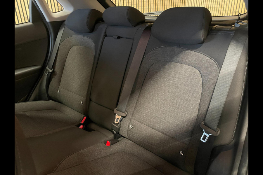 Hyundai Kona EV Comfort 64 kWh|FACELIFT|3-FASE|ACC|CAMERA|CARPLAY|NAVI|NL- AUTO|NAP|INCL. BTW|1e EIG.|