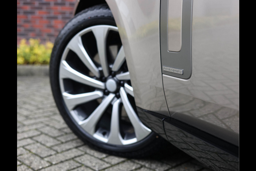 Land Rover Range Rover P550e Autobiography | 23Inch SV - Meridian Signature
