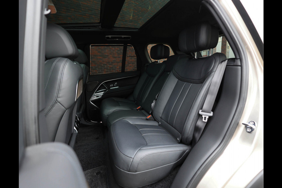 Land Rover Range Rover P550e Autobiography | 23Inch SV - Meridian Signature