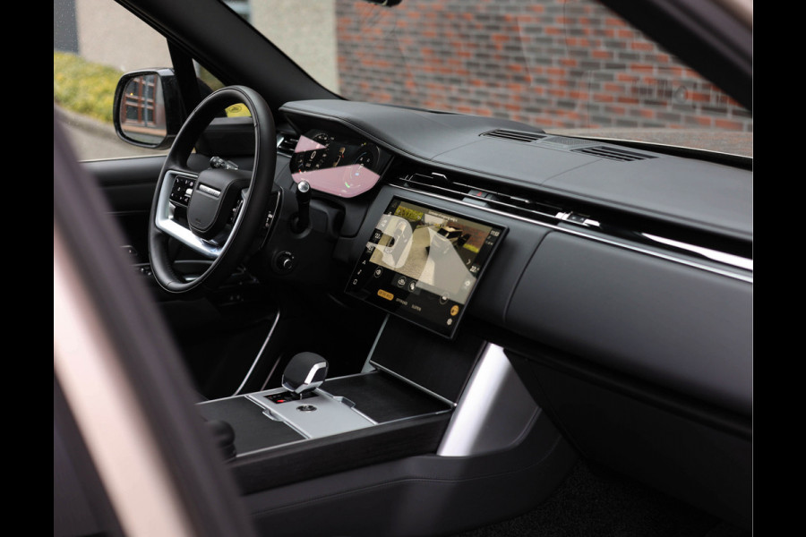 Land Rover Range Rover P550e Autobiography | 23Inch SV - Meridian Signature