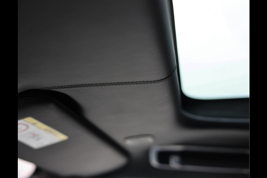 Land Rover Range Rover P550e Autobiography | 23Inch SV - Meridian Signature