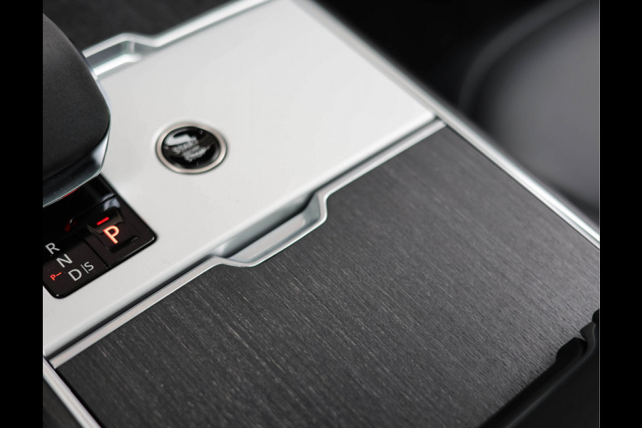 Land Rover Range Rover P550e Autobiography | 23Inch SV - Meridian Signature