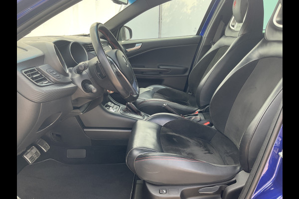 Alfa Romeo Giulietta 1.750 Turbo 241pk Veloce Automaat Carbon Carplay Sport-Stoelen Nav/Cruise Voll.Onderhouden!