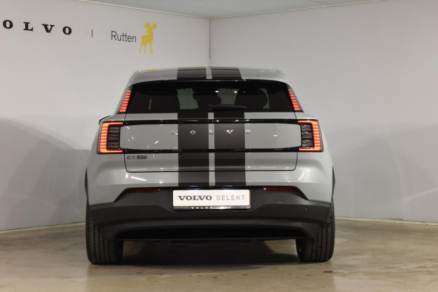 Volvo EX30 272PK Ext. Range Core / Adaptieve Cruise Control/ Climate Pack / Extra getint glas / Dodehoek Detectie / Parkeersensoren/ Achteruitrijcamera/ Warmtepomp/ Google Services/