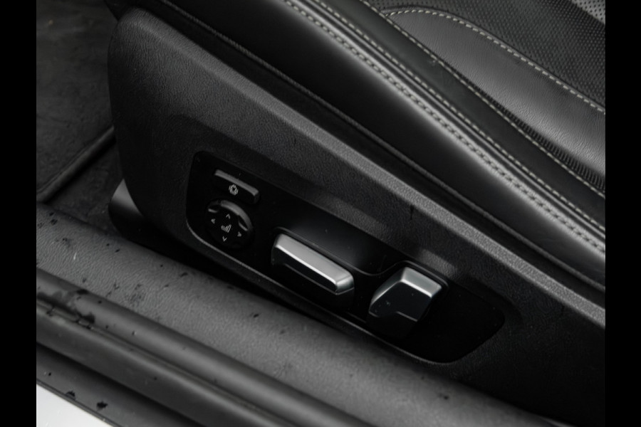 BMW 8 Serie 840i Coupé - High Executive - Driving Ass Prof - Laserlight - Soft Close Portieren