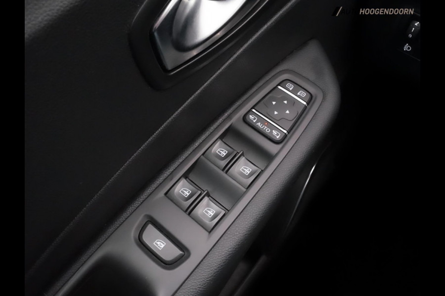 Renault Captur 1.3 TCe Intens deluxe (APPLE CARPLAY,LED,CLIMATE,CRUISE,CAMERA,PARKEERSENSOREN,KEYLESS,DODEHOEK,LM-VELGEN)