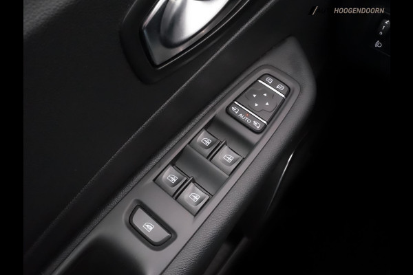 Renault Captur 1.3 TCe Intens deluxe (APPLE CARPLAY,LED,CLIMATE,CRUISE,CAMERA,PARKEERSENSOREN,KEYLESS,DODEHOEK,LM-VELGEN)