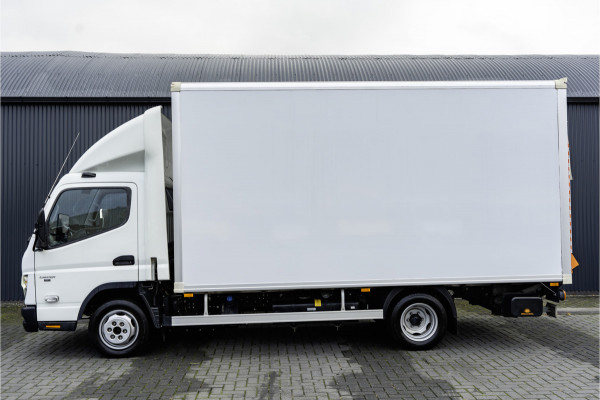 FUSO Canter 3C15 | Bakwagen met laadklep | Automaat | 1000KG Laadklep | Airco