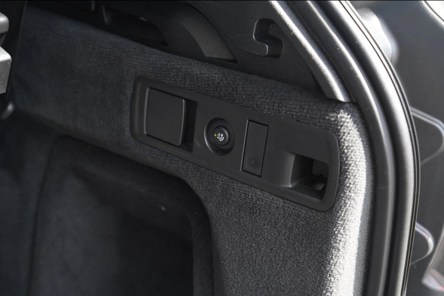 BMW X5 XDrive40i High Executive 7p. | Dealer onderhouden | Luxe leder | AdaptieveCruise | Lane Assist | LED | Starlight | 7 zitter