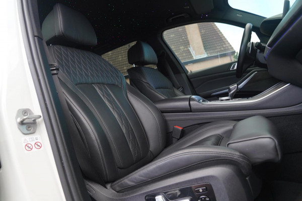 BMW X5 XDrive40i High Executive 7p. | Dealer onderhouden | Luxe leder | AdaptieveCruise | Lane Assist | LED | Starlight | 7 zitter