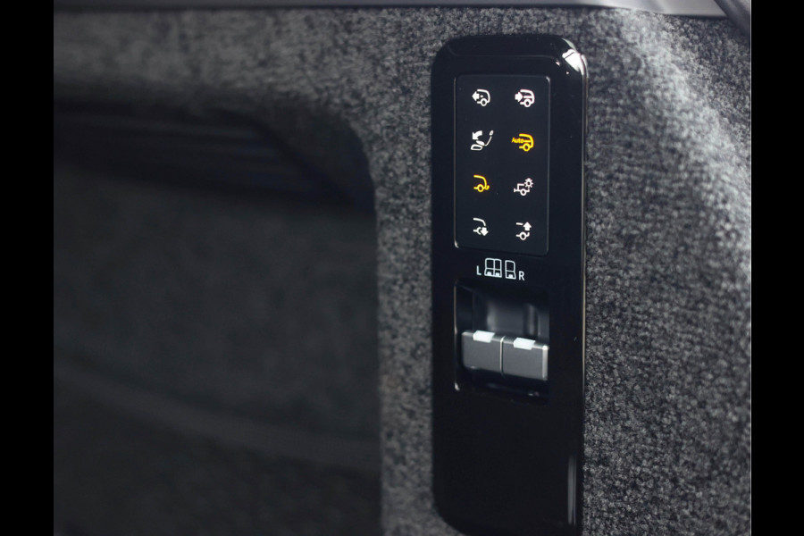 Land Rover Range Rover P550e Autobiography | 23Inch SV - Meridian Signature