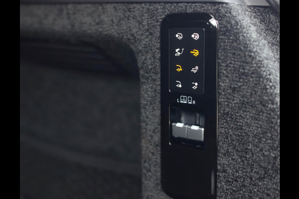 Land Rover Range Rover P550e Autobiography | 23Inch SV - Meridian Signature