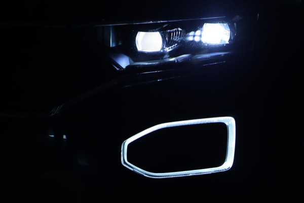 Volkswagen T-Roc 1.5 TSI R-Line / VIRTUAL / CAMERA / ACC / CARPLAY / STOELVERW