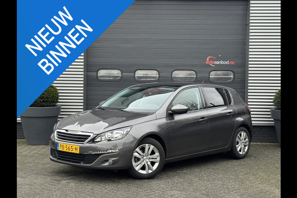 Peugeot 308 1.2 PureTech Blue Lion | Panoramadak | Navigatie | Lichtmetalen Velgen | Parkeersensoren |