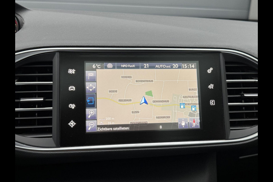 Peugeot 308 1.2 PureTech Blue Lion | Panoramadak | Navigatie | Lichtmetalen Velgen | Parkeersensoren |