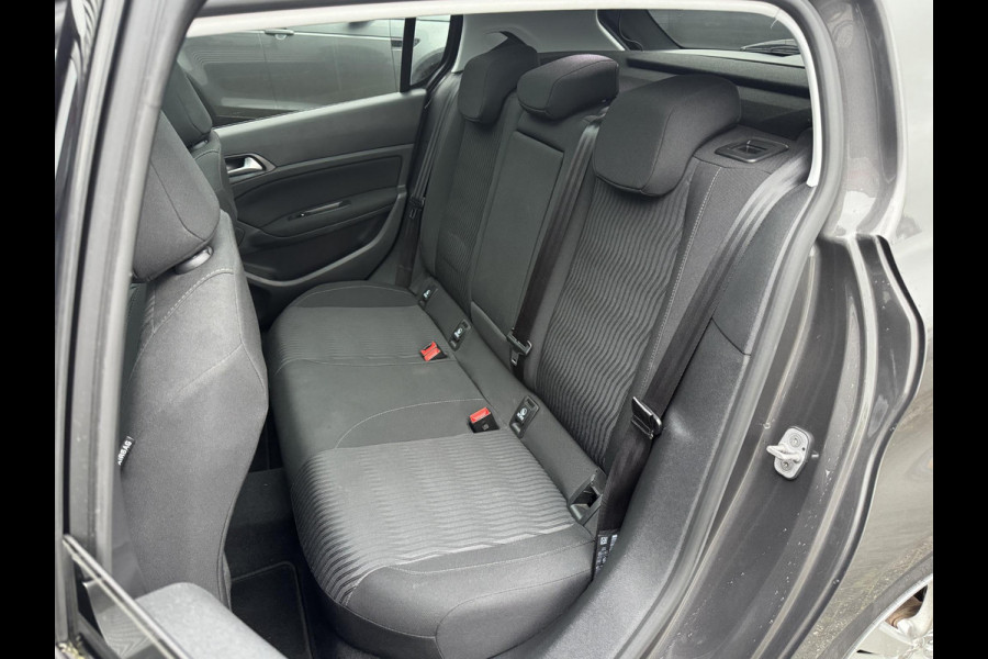 Peugeot 308 1.2 PureTech Blue Lion | Panoramadak | Navigatie | Lichtmetalen Velgen | Parkeersensoren |