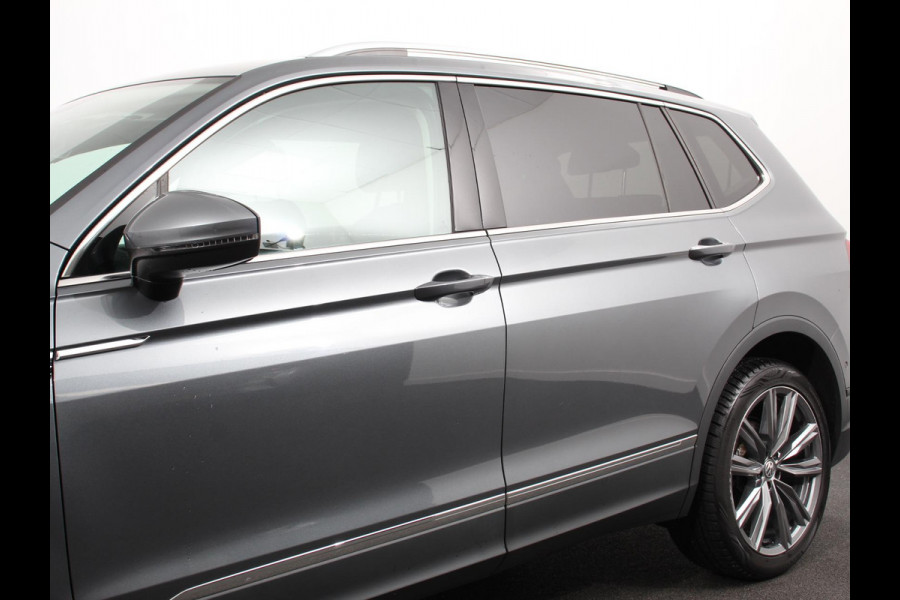 Volkswagen Tiguan Allspace 1.5 TSI DSG Comfortline 7p. | Climate Control | Camera | Parkeer sensoren | Trekhaak | Electrisch bedienbare achterklep | Stoelverwarming