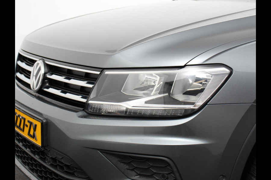 Volkswagen Tiguan Allspace 1.5 TSI DSG Comfortline 7p. | Climate Control | Camera | Parkeer sensoren | Trekhaak | Electrisch bedienbare achterklep | Stoelverwarming
