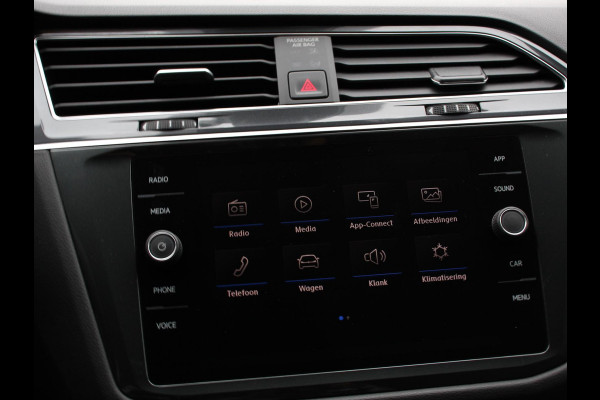 Volkswagen Tiguan Allspace 1.5 TSI DSG Comfortline 7p. | Climate Control | Camera | Parkeer sensoren | Trekhaak | Electrisch bedienbare achterklep | Stoelverwarming