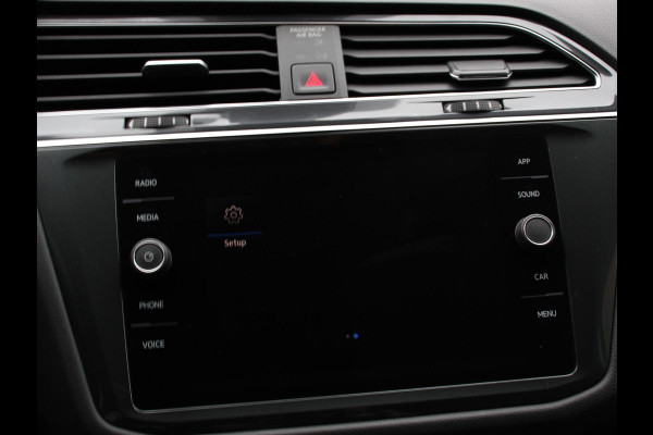 Volkswagen Tiguan Allspace 1.5 TSI DSG Comfortline 7p. | Climate Control | Camera | Parkeer sensoren | Trekhaak | Electrisch bedienbare achterklep | Stoelverwarming
