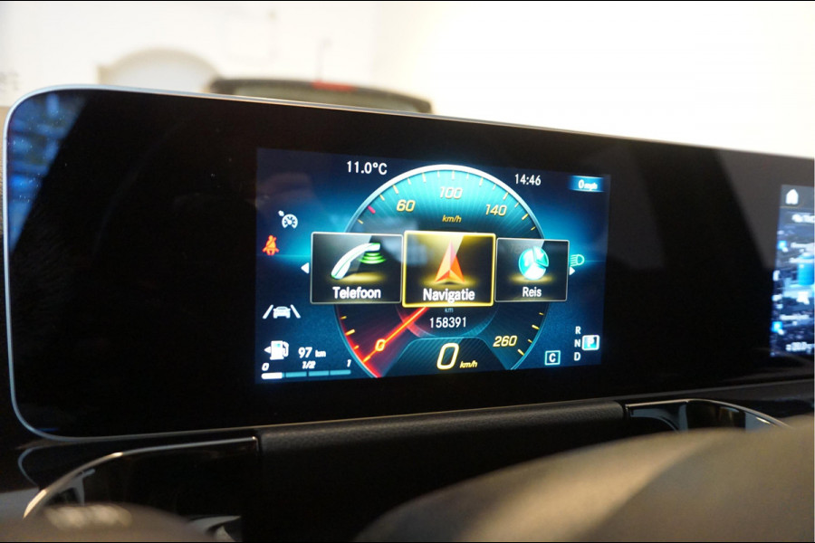 Mercedes-Benz B-Klasse 180 Business Solution Aut7 Night | NAP | Rijkelijk uitgevoerd | Apple Carplay | Camera | Parkeer assistent | Sportinterieur | Cruise + Lane | Sportvelgen | etc