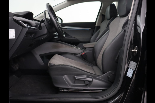 Škoda ENYAQ iV 80 | Trekhaak | Camera | Stuurverwarming | Carplay | Navigatie | 19'' | Full LED | Cruise control | Half leder | Parkeerhulp | Climate control