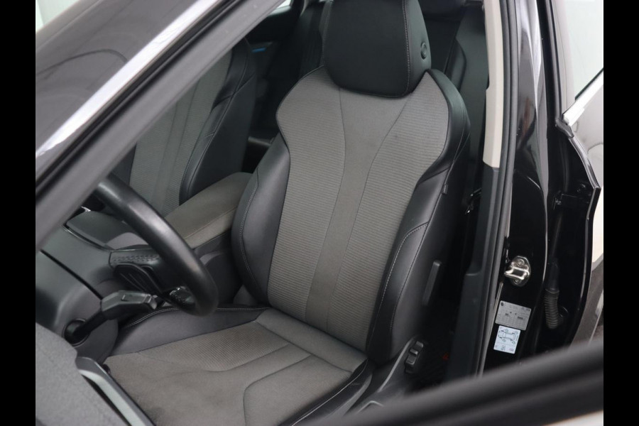 Škoda ENYAQ iV 80 | Trekhaak | Camera | Stuurverwarming | Carplay | Navigatie | 19'' | Full LED | Cruise control | Half leder | Parkeerhulp | Climate control