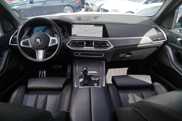 BMW X5 XDrive40i High Executive 7p. | Dealer onderhouden | Luxe leder | AdaptieveCruise | Lane Assist | LED | Starlight | 7 zitter