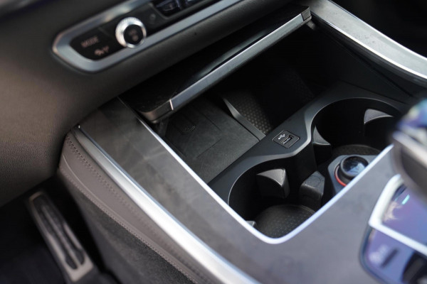 BMW X5 XDrive40i High Executive 7p. | Dealer onderhouden | Luxe leder | AdaptieveCruise | Lane Assist | LED | Starlight | 7 zitter