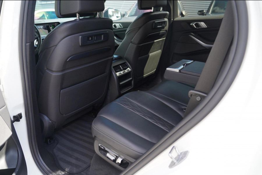 BMW X5 XDrive40i High Executive 7p. | Dealer onderhouden | Luxe leder | AdaptieveCruise | Lane Assist | LED | Starlight | 7 zitter