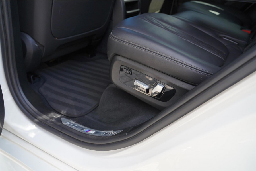 BMW X5 XDrive40i High Executive 7p. | Dealer onderhouden | Luxe leder | AdaptieveCruise | Lane Assist | LED | Starlight | 7 zitter