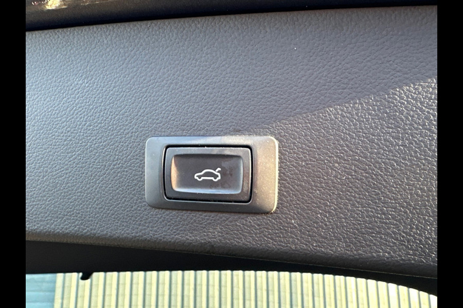 Audi A6 Avant 1.8 TFSI ultra S line Edition Camera/ stoelverw./navi