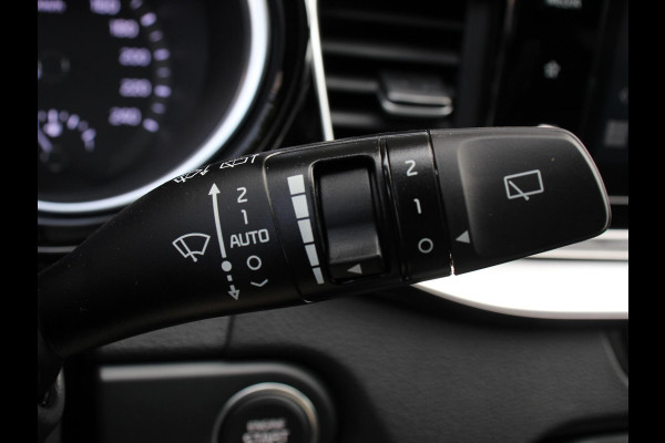 Kia Xceed 1.6 GDi PHEV DynamicLine | DEMO ! | Navigatie | Camera | Climate Control | Cruise control adaptive | Lane assist | Lichtmetalen Velgen | Stoelverwarming