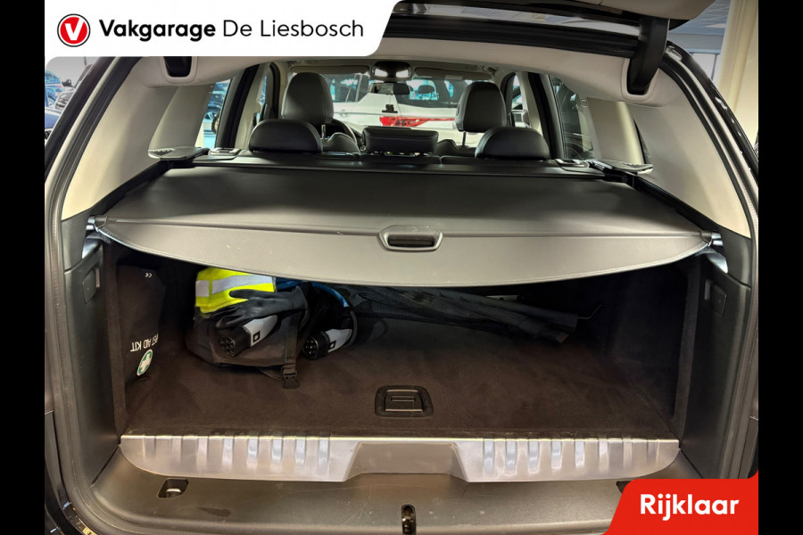 BMW X3 XDrive30e eDrive Edition / Panorama-dak / trekhaak / leder / head-up