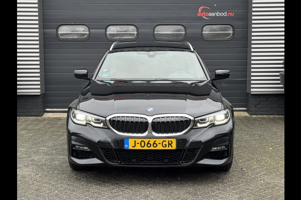 BMW 3 Serie Touring 320i High Executive M-Sport | Camera | Navigatie | DAB | 19 Inch Lichtmetalen Velgen | Lederen Bekleding |