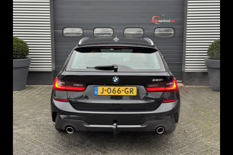 BMW 3 Serie Touring 320i High Executive M-Sport | Camera | Navigatie | DAB | 19 Inch Lichtmetalen Velgen | Lederen Bekleding |