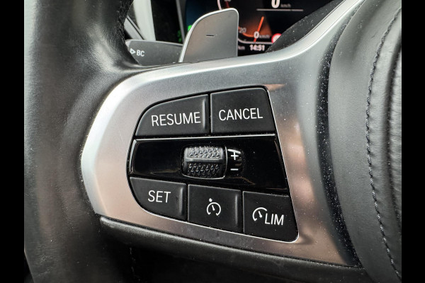 BMW 3 Serie Touring 320i High Executive M-Sport | Camera | Navigatie | DAB | 19 Inch Lichtmetalen Velgen | Lederen Bekleding |