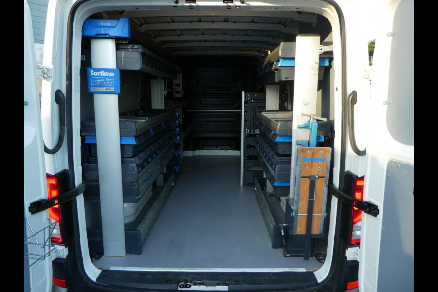 Volkswagen Crafter 35 2.0 TDI L3H2 (L2H1) airco automaat sortimo