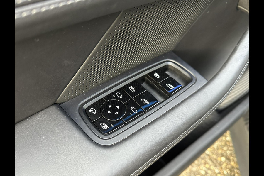 Porsche Taycan Performance 84 kWh BOSE | STUURWIEL+STOELVERWARMING | SPORtCHRONO | ADAPTIVE CRUISE | PORSCHE ONDERHOUDEN |12mnd BOVAG GARANTIE