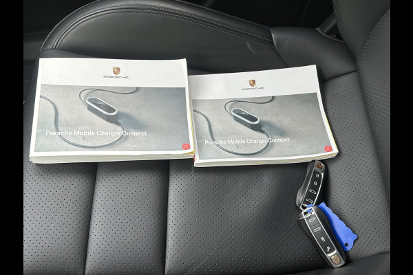 Porsche Taycan Performance 84 kWh BOSE | STUURWIEL+STOELVERWARMING | SPORtCHRONO | ADAPTIVE CRUISE | PORSCHE ONDERHOUDEN |12mnd BOVAG GARANTIE