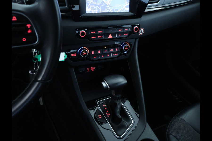 Kia Niro 1.6 GDi Hybrid DynamicLine Camera | Half-Leder | Cruise