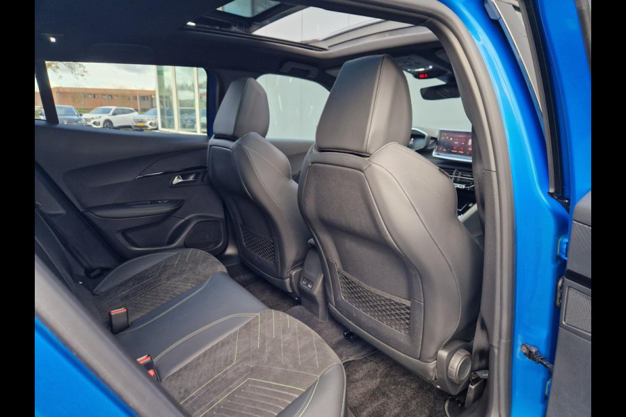 Peugeot 2008 1.2 EAT8 130Pk GT Line /Pano /Elek stoel /Stoelverwarming