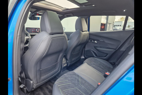 Peugeot 2008 1.2 EAT8 130Pk GT Line /Pano /Elek stoel /Stoelverwarming