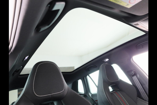 Škoda Kamiq Monte Carlo 1.0 TSI 85 kW / 115 PK SUV 7 versn. DS | Navigatie Pakket | Travel Assist Plus | Mechanisch wegklapbare trekhaak | Winter Pakket | Charging | 18 inch lichtmetalen velgen Ursa Monte Carlo