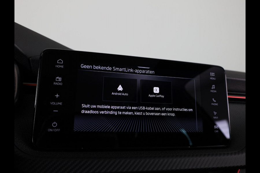 Škoda Kamiq Monte Carlo 1.0 TSI 85 kW / 115 PK SUV 7 versn. DS | Navigatie Pakket | Travel Assist Plus | Mechanisch wegklapbare trekhaak | Winter Pakket | Charging | 18 inch lichtmetalen velgen Ursa Monte Carlo