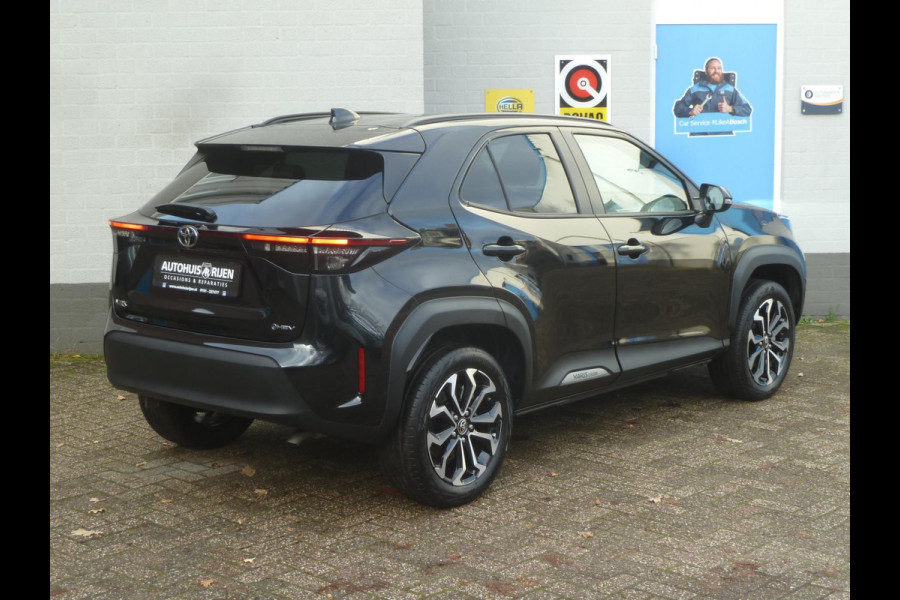 Toyota Yaris Cross 1.5 Hybrid 115 First Edition|Stoel/Stuurverwarming|Adaptive-Cruise|Keyless-Entry/Go|Lane-Assist